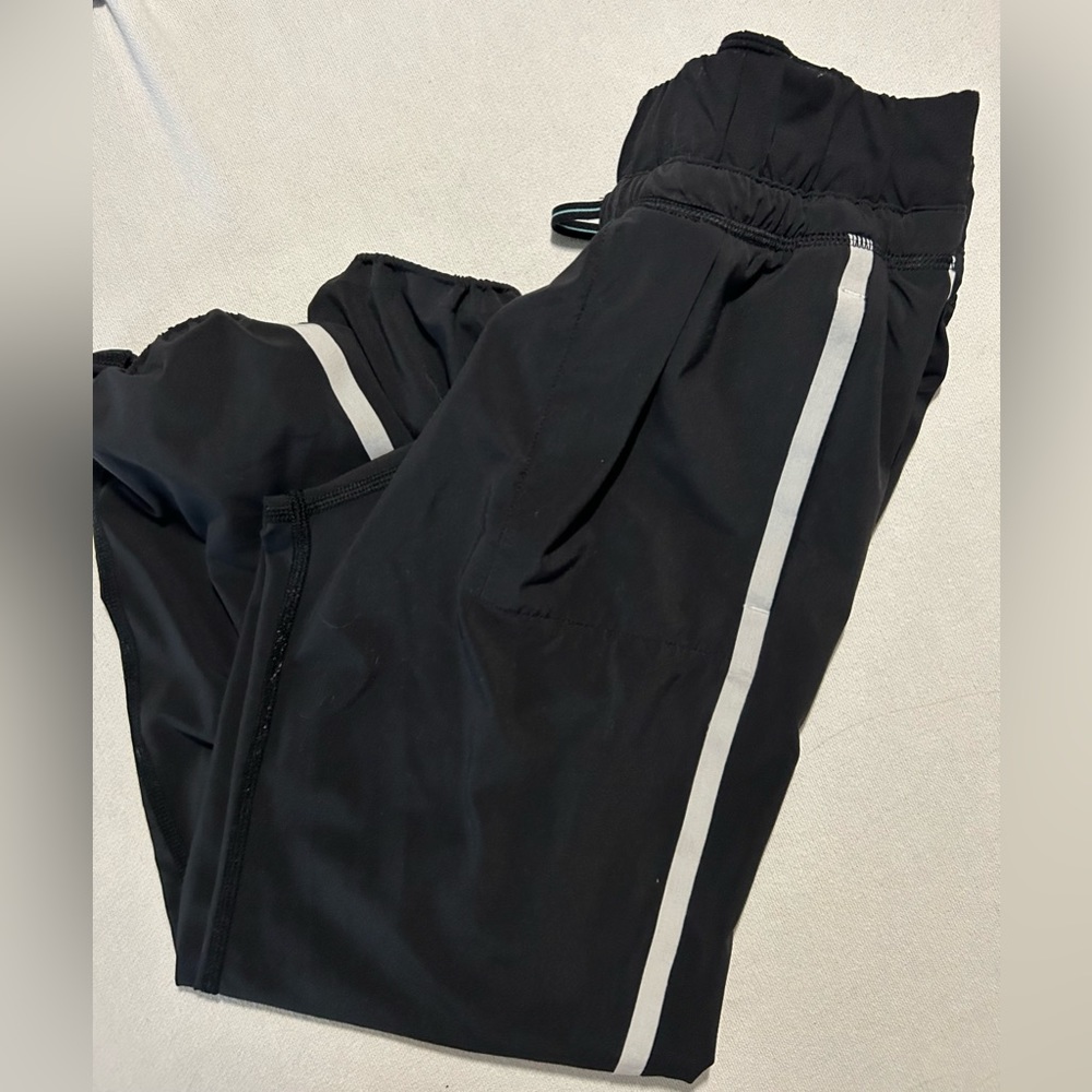 Ivivva girks size 12 joggers